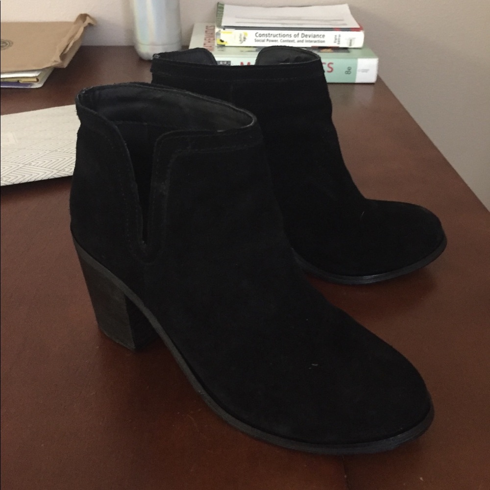 Urban outfitter suede booties